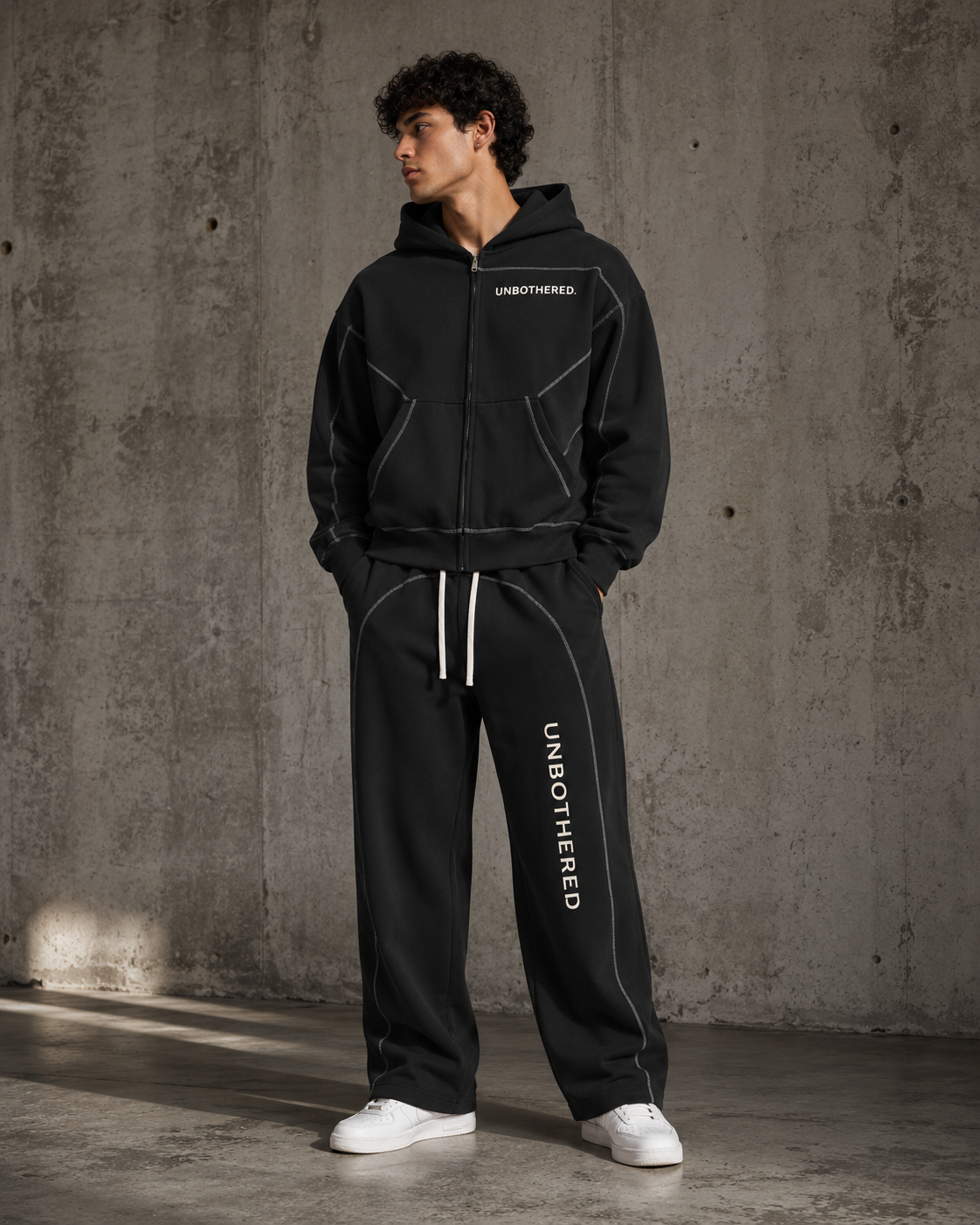 Contrast-Stitched Boxy Fleece Zip Hoodie